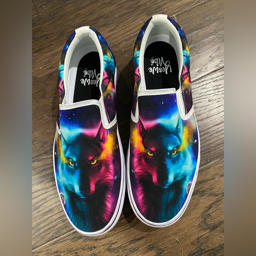 Yes We Vibe mens slip sneaker